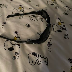 Men’s Oakly sun glasses